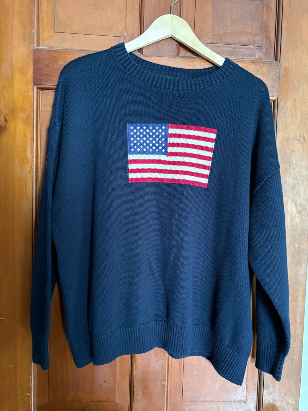 Women's Cotton blend crew Neck Navy Crewneck Sweater with Flag Motif 90s style